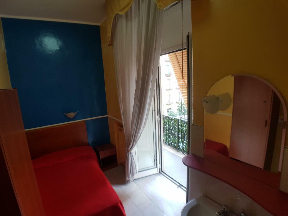 Hotel Ginevra Naples Exterior photo